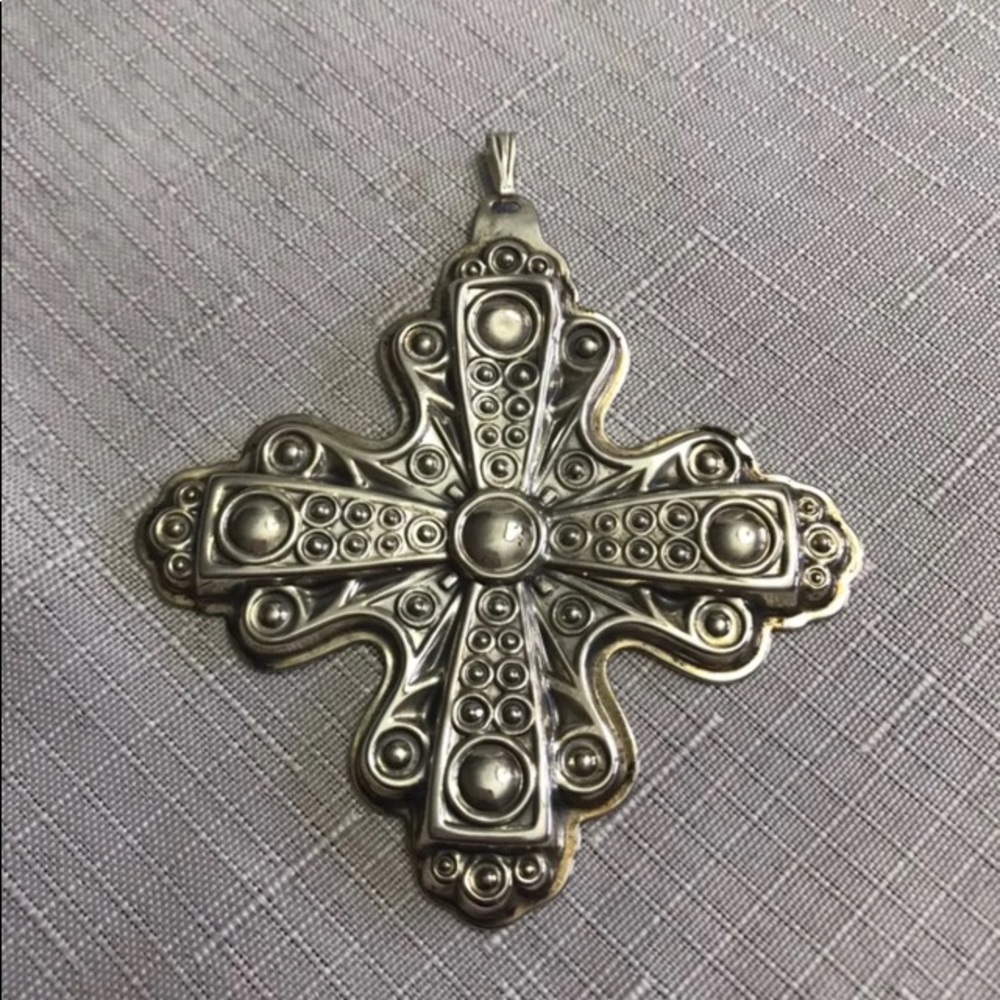 Reed & Barton Christmas Cross 1972